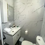 בית הארחה Villa Cela *